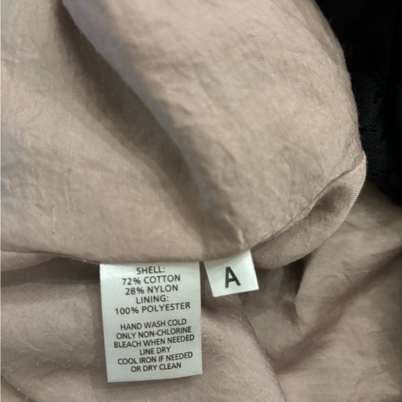 NWT Loft Black Lace Skirt Size 6 *Piece Of Hook Closure Missing - Picture 9 of 12